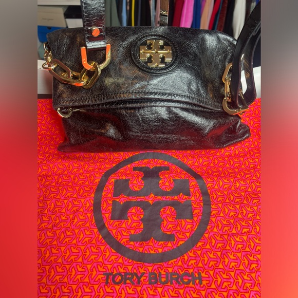 Tory Burch Classy Black Bag - Picture 2 of 9